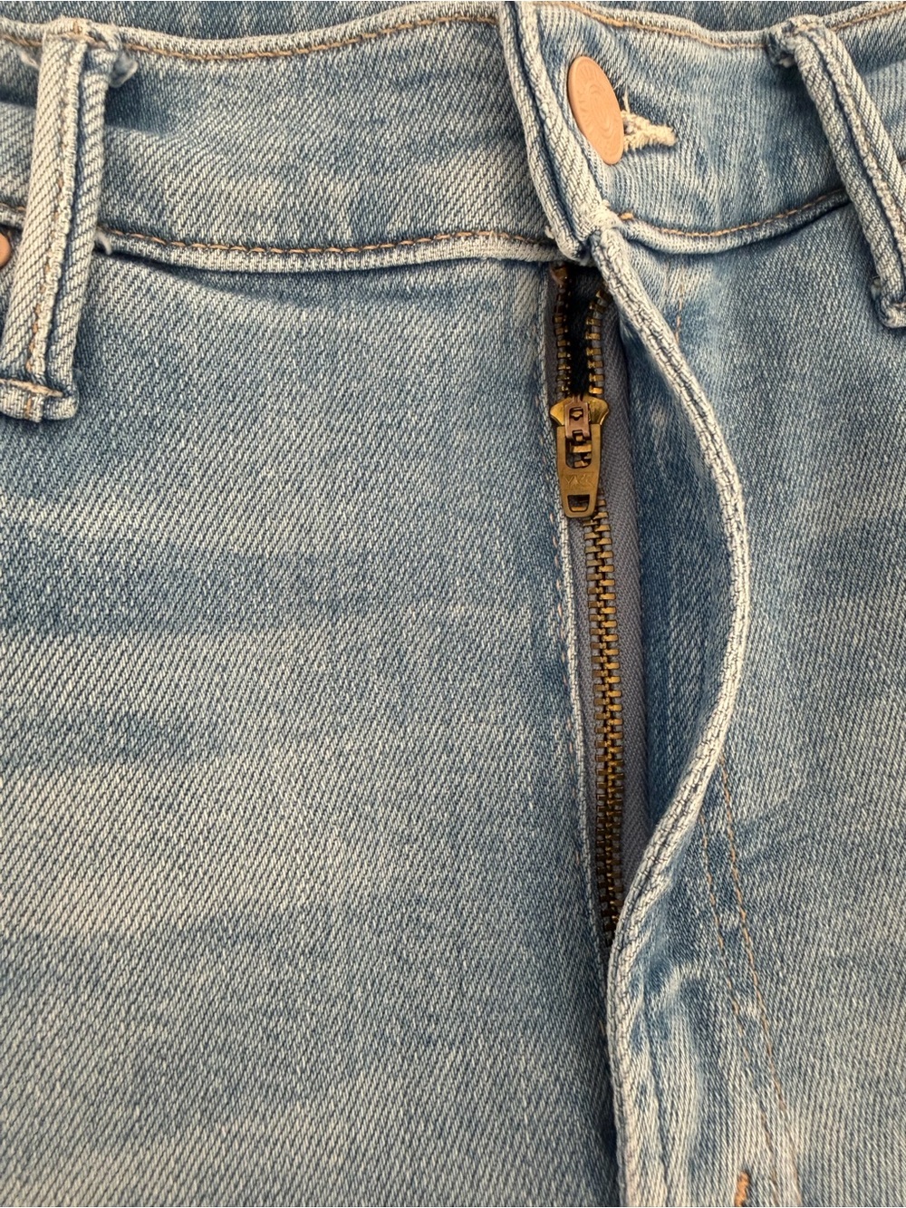 MOTHER Light Blue Cropped Ankle Jeans - Picture 5 of 9